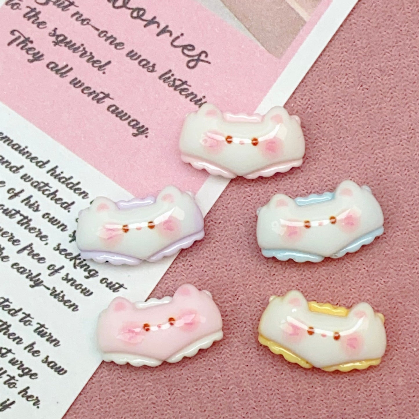 Mini Hello Kitty Dumpling Charm